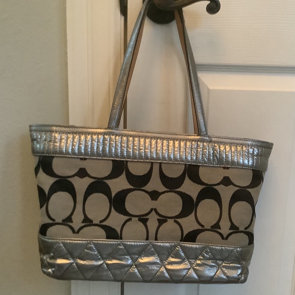 Coach Purse - Picture 4 of 5